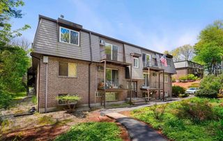 3 Pembroke Dr Unit 15, Derry, NH 03038