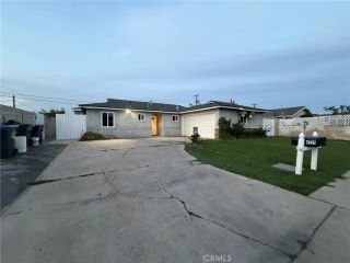 4721 W Oakfield Avenue 1, Santa Ana, CA 92703