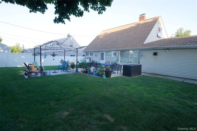 245 Sprucewood Drive, Levittown, NY 11756