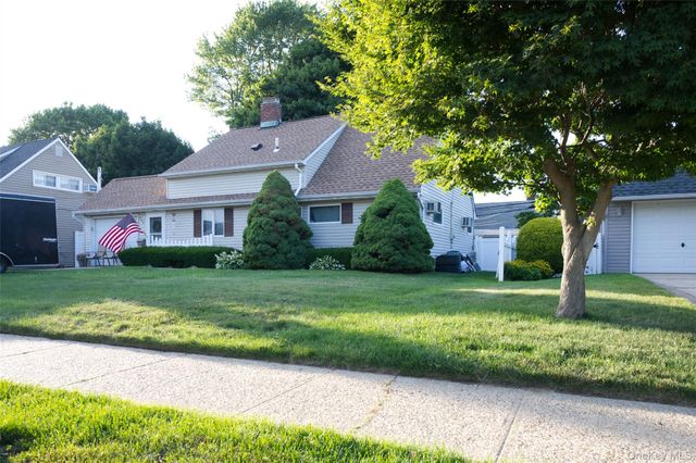 245 Sprucewood Drive, Levittown, NY 11756