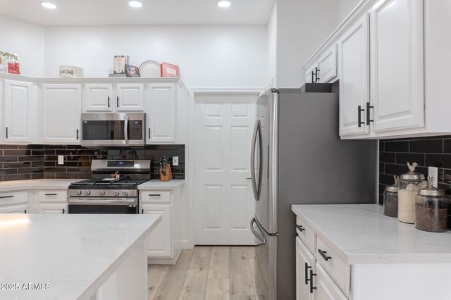 3131 E LEGACY Drive 1093, Phoenix, AZ 85042