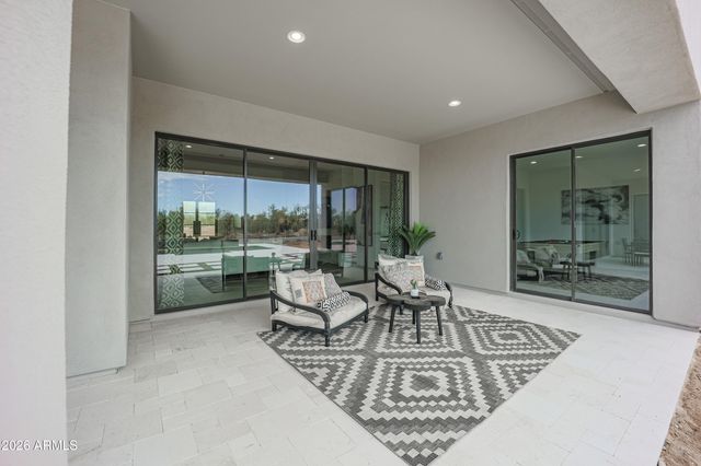 1612 E CREEK CANYON Road, Phoenix, AZ 85086