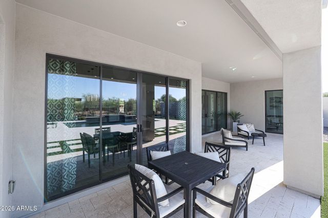 1612 E CREEK CANYON Road, Phoenix, AZ 85086