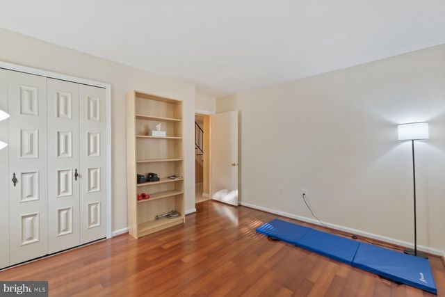 2 BROOMALL CT, Silver Spring, MD 20906