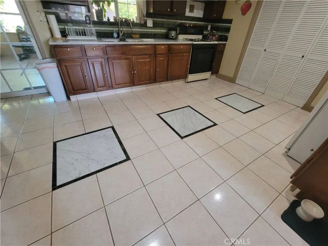 13614 Golden Eagle Ct, Moreno Valley, CA 92553