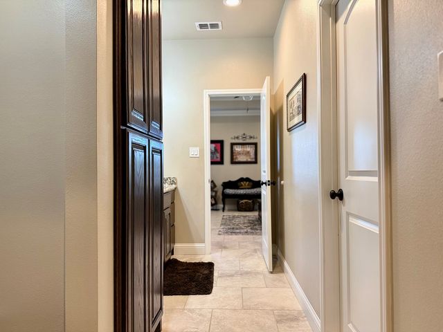 6940 Tobosa Ave, Odessa, TX 79765