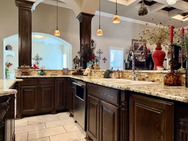 6940 Tobosa Ave, Odessa, TX 79765