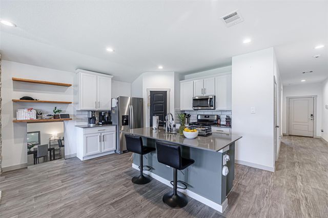 246 Dusty Bridle Lane, Rosharon, TX 77583