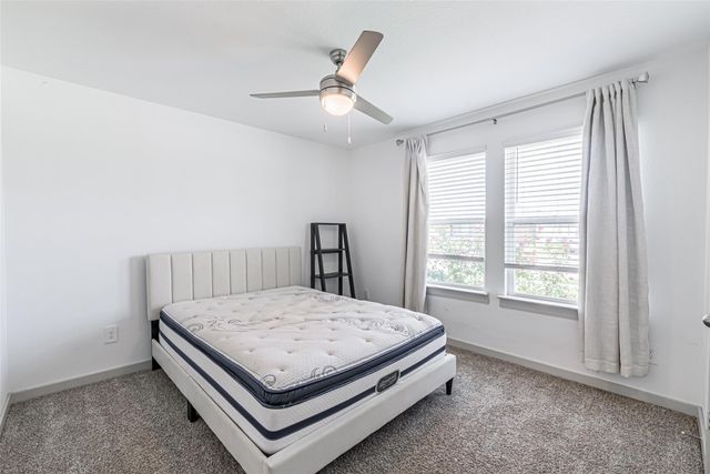 246 Dusty Bridle Lane, Rosharon, TX 77583