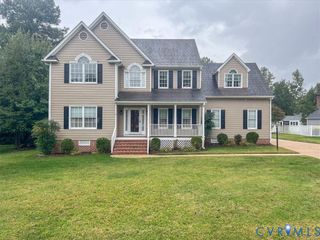8237 Silkwood Dr, Mechanicsville, VA 23116