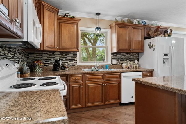 61 Manton Rd, Bardstown, KY 40004