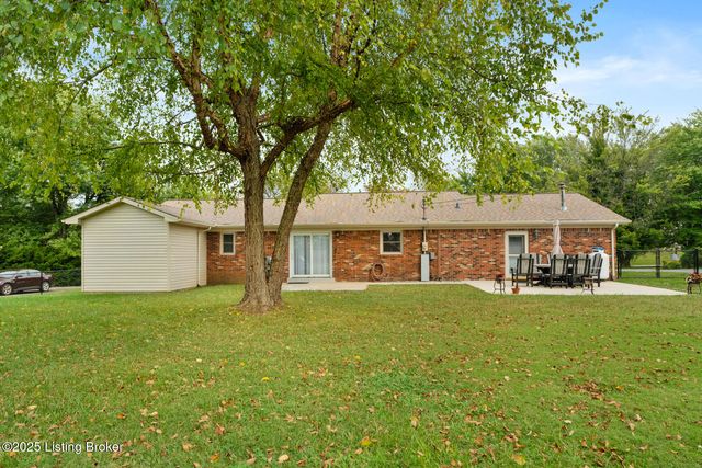 61 Manton Rd, Bardstown, KY 40004