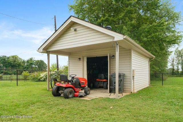 61 Manton Rd, Bardstown, KY 40004