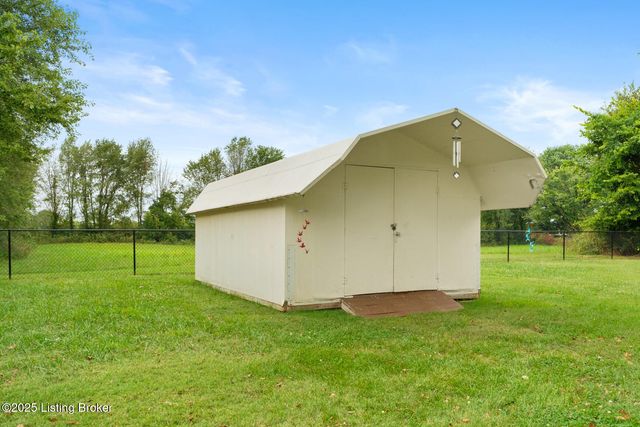 61 Manton Rd, Bardstown, KY 40004