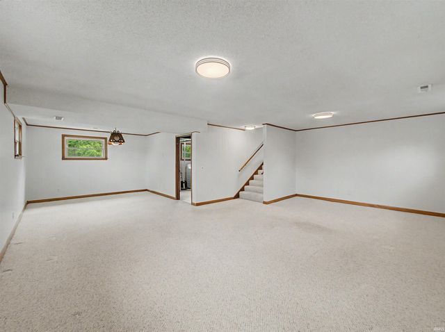 1212 Cardinal Drive, Mount Vernon, IN 47620