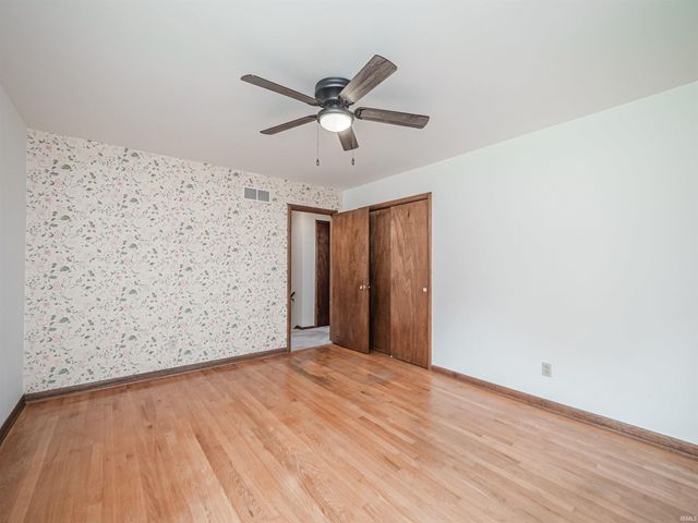 1212 Cardinal Drive, Mount Vernon, IN 47620