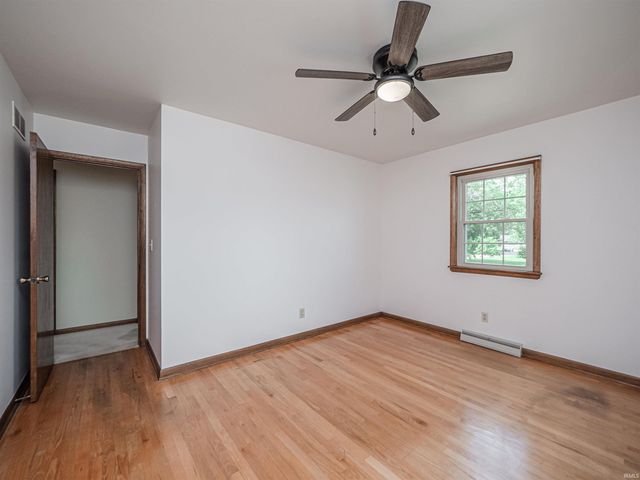 1212 Cardinal Drive, Mount Vernon, IN 47620