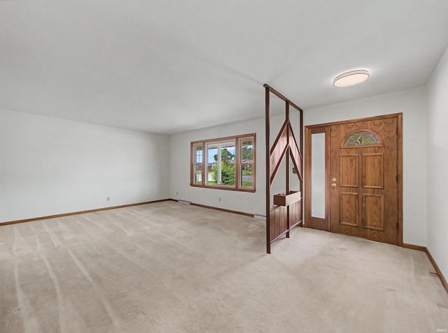 1212 Cardinal Drive, Mount Vernon, IN 47620