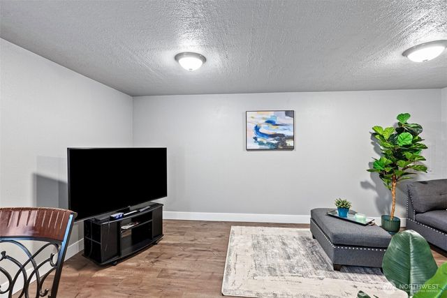 412 E 78th Street, Tacoma, WA 98404