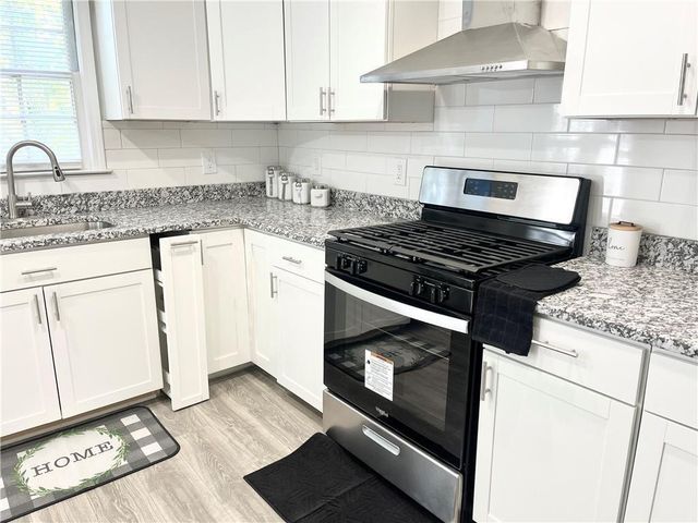 4977 Wynhurst Way, Stone Mountain, GA 30088