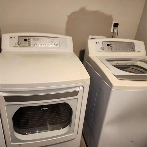 4977 Wynhurst Way, Stone Mountain, GA 30088