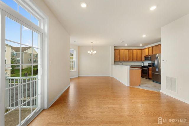 1423 Hudson Circle 1423, Highland Park, NJ 08904