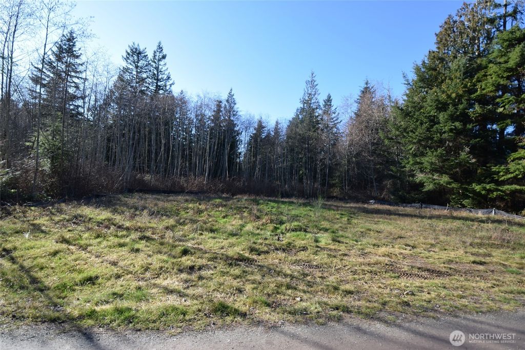 355 Windsun Way, Camano Island, WA 98282