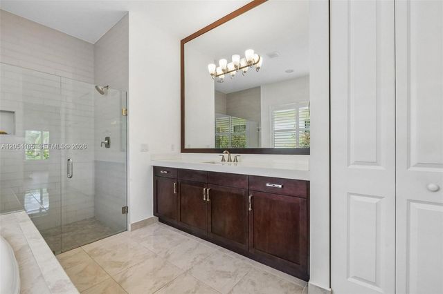 1053 SW 113th Way, Pembroke Pines, FL 33025
