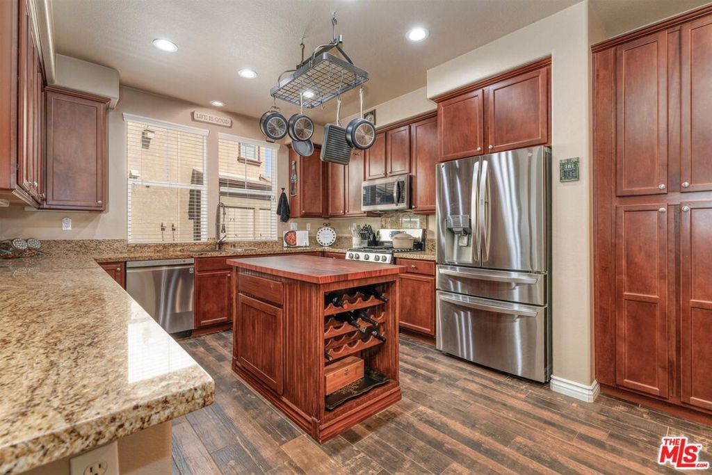 28529 Pietro Drive, Valencia, CA 91354 — photo 3