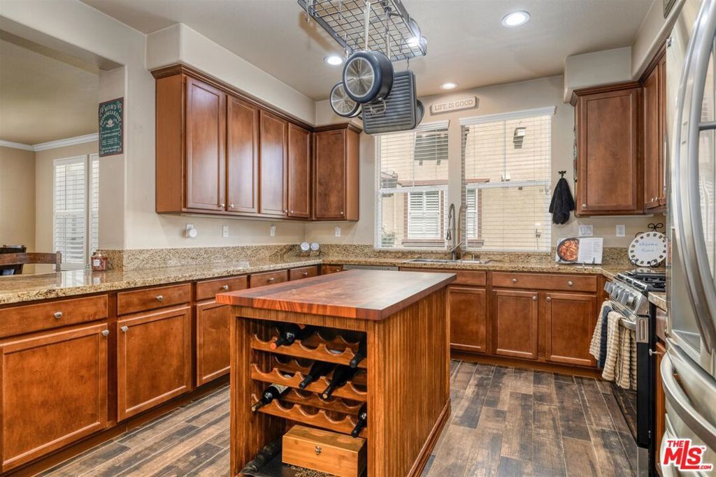 28529 Pietro Drive, Valencia, CA 91354 — photo 5