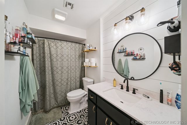 2009 S Muskogee Place, Claremore, OK 74019