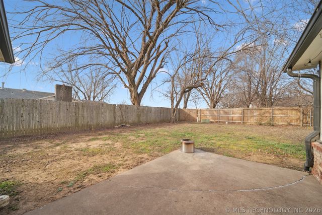 2009 S Muskogee Place, Claremore, OK 74019