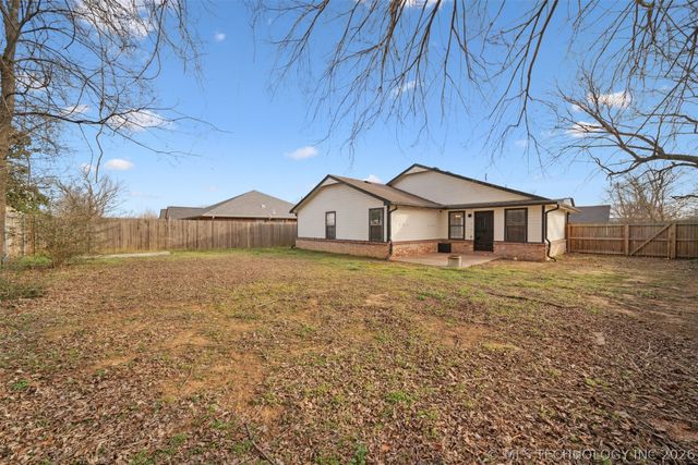 2009 S Muskogee Place, Claremore, OK 74019