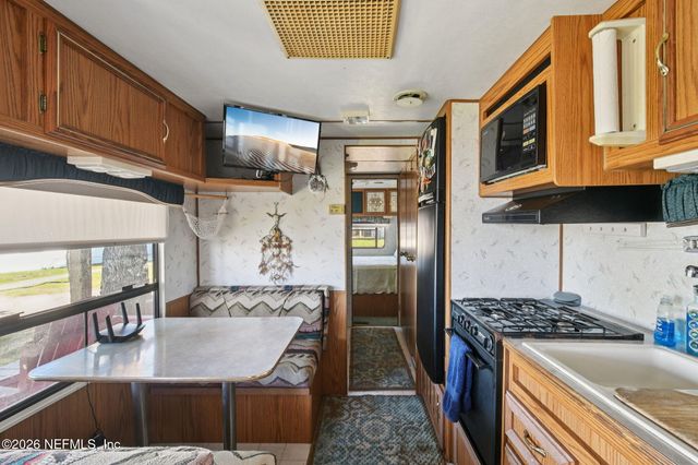 5577 HECKSCHER Drive 17, Jacksonville, FL 32226