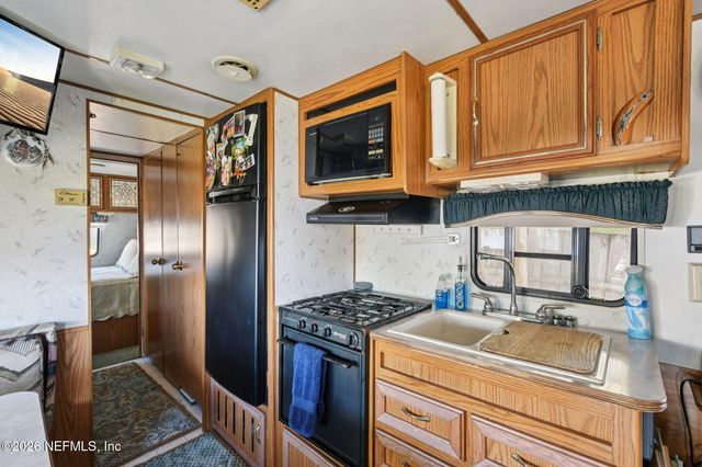 5577 HECKSCHER Drive 17, Jacksonville, FL 32226