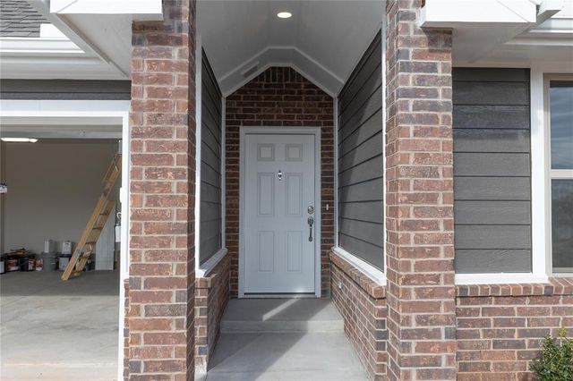 3717 Lynne Avenue, Edmond, OK 73012