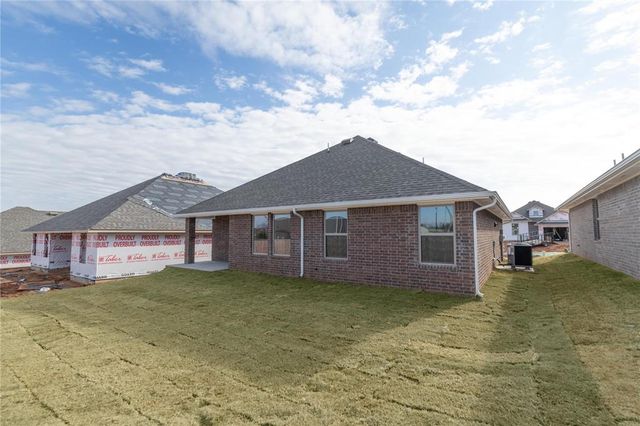 3717 Lynne Avenue, Edmond, OK 73012