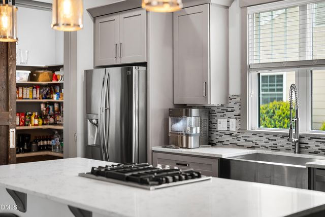 807 Glascock Street, Raleigh, NC 27604