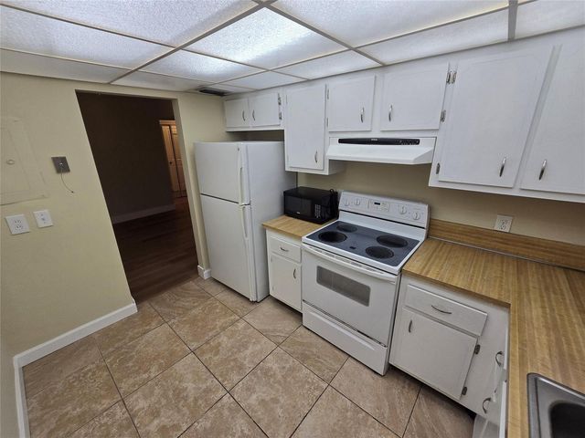 1681 NW 70th Avenue 403, Plantation, FL 33313