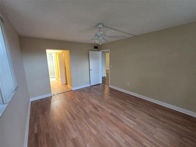 1681 NW 70th Avenue 403, Plantation, FL 33313