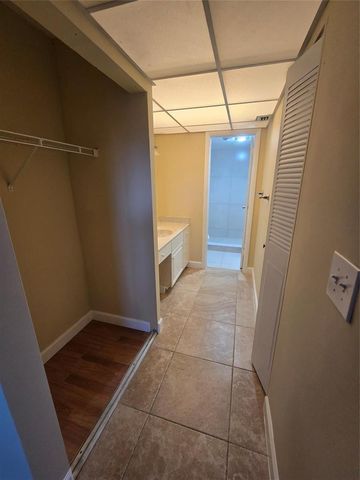 1681 NW 70th Avenue 403, Plantation, FL 33313