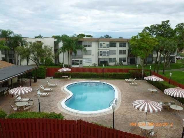 1681 NW 70th Avenue 403, Plantation, FL 33313