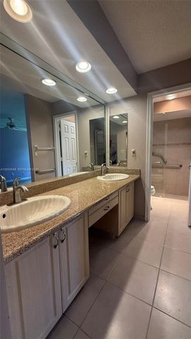 7905 Cloverfield Cir, Boca Raton, FL 33433