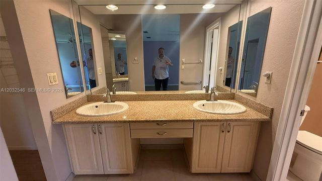 7905 Cloverfield Cir, Boca Raton, FL 33433