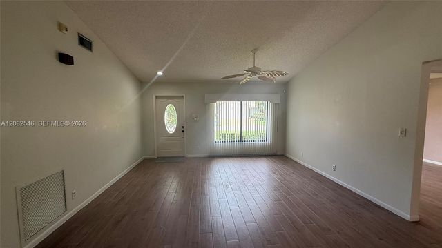 7905 Cloverfield Cir, Boca Raton, FL 33433