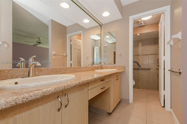7905 Cloverfield Cir, Boca Raton, FL 33433