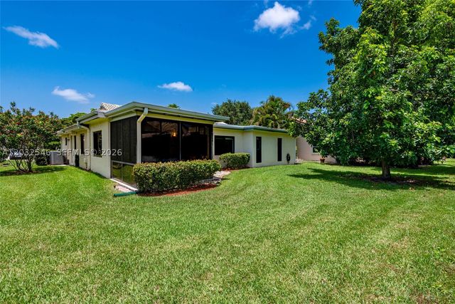 7905 Cloverfield Cir, Boca Raton, FL 33433
