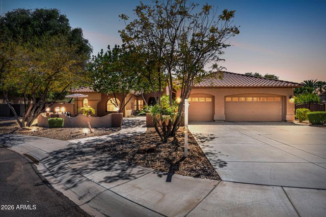 11627 E REGAL Court, Chandler, AZ 85249