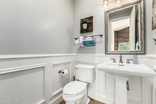 11627 E REGAL Court, Chandler, AZ 85249