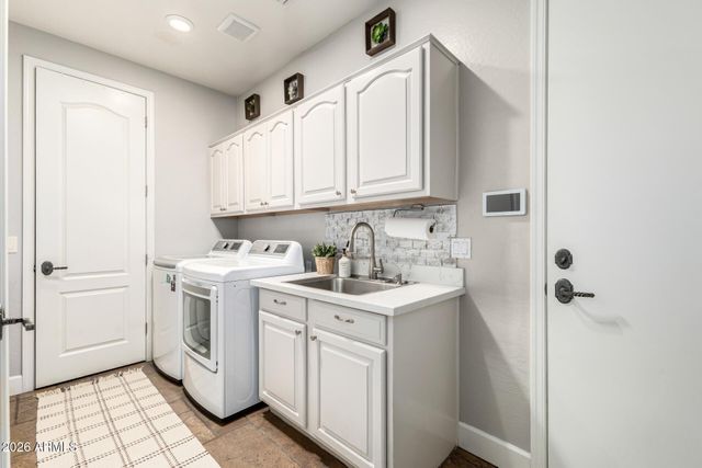 11627 E REGAL Court, Chandler, AZ 85249